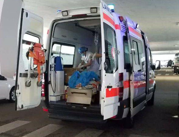 长途救护车转院